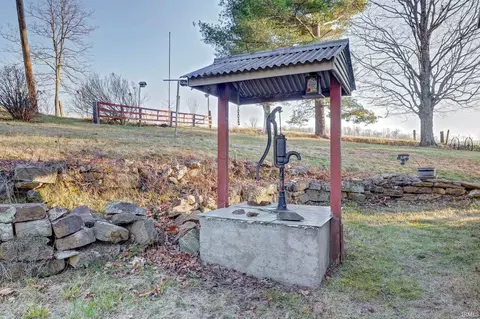 9798 W Gardner Rd, Bloomington, IN 47403 photo 25