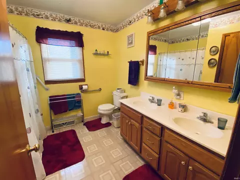 421 W Joy St, Bloomington, IN 47403 photo 18