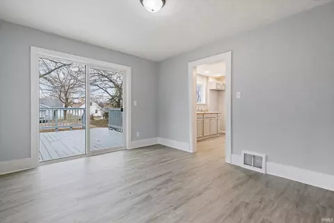 1306 Eclipse Pl, South Bend, IN 46628 photo 11