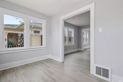 1306 Eclipse Pl, South Bend, IN 46628 photo 5