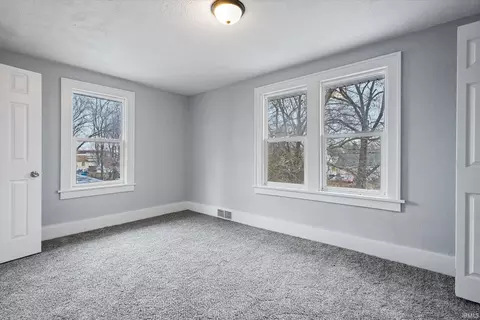 1306 Eclipse Pl, South Bend, IN 46628 photo 16