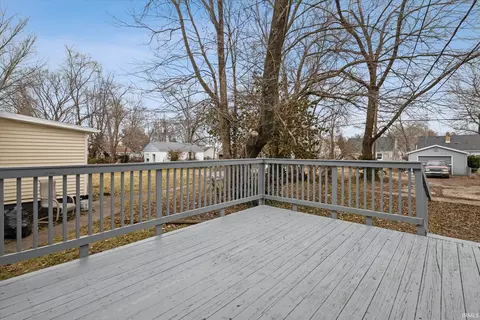 1306 Eclipse Pl, South Bend, IN 46628 photo 28