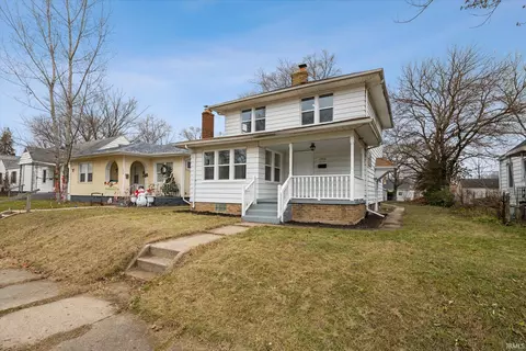 1306 Eclipse Pl, South Bend, IN 46628 photo 1