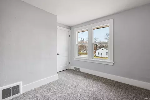 1306 Eclipse Pl, South Bend, IN 46628 photo 18
