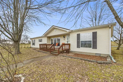 8378 E Hatchery Rd, Syracuse, IN 46567 photo 6