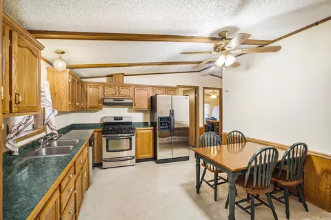 8378 E Hatchery Rd, Syracuse, IN 46567 photo 12