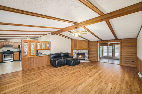 8378 E Hatchery Rd, Syracuse, IN 46567 photo 7