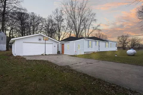 9019 S 600 E Rd, Claypool, IN 46510 photo 1
