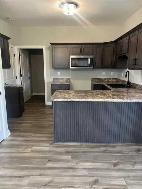 407 Gene Dr, Roanoke, IN 46783 photo 6
