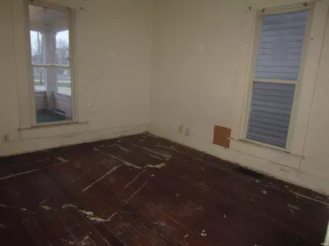 1019 W 3rd St, Marion, IN 46952 photo 5