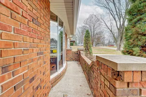 3810 N Armstrong Dr, Bloomington, IN 47404 photo 4