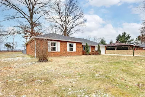 3810 N Armstrong Dr, Bloomington, IN 47404 photo 2