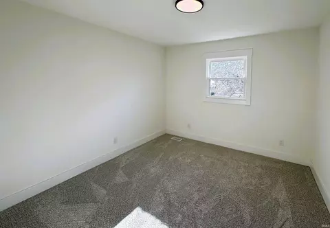 702 E Wellington Ct, Bloomington, IN 47401 photo 10