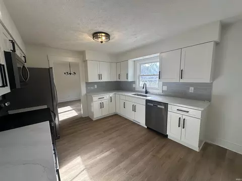 702 E Wellington Ct, Bloomington, IN 47401 photo 5
