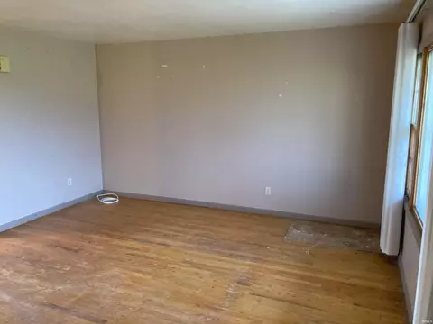 28 S 950 E, Greentown, IN 46936 photo 5