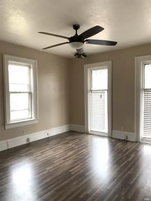 121 Studebaker St, South Bend, IN 46628 photo 4