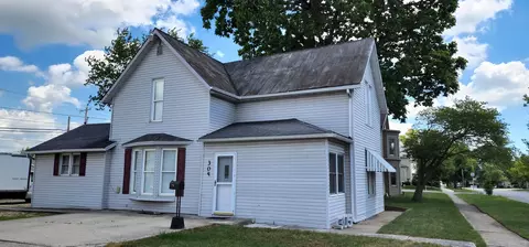 305 E Main St, Berne, IN 46711 photo 1