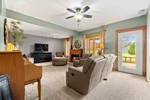 Living - 1445 E 075 N, Lagrange, IN 46761 photo 4 of 7