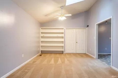 288 E Sample Rd, Bloomington, IN 47408 photo 11