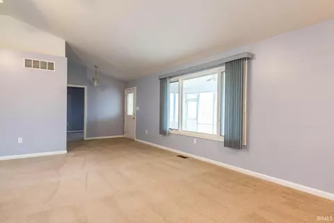 288 E Sample Rd, Bloomington, IN 47408 photo 8