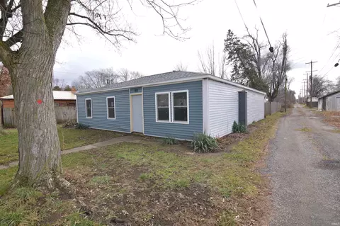 415 Wolf Ave, Elkhart, IN 46516 photo 2