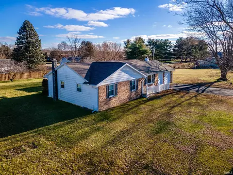 1615 N 075 E, Lagrange, IN 46761 photo 2
