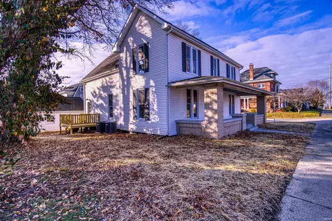 801 E Walnut St, Washington, IN 47501 photo 3