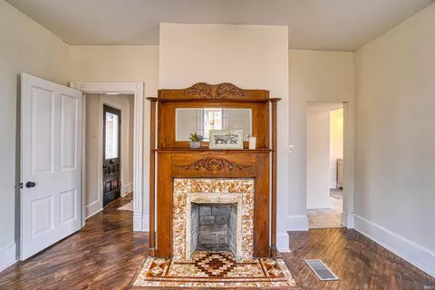 801 E Walnut St, Washington, IN 47501 photo 9