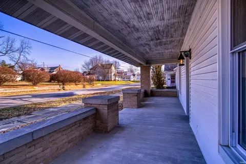 801 E Walnut St, Washington, IN 47501 photo 4