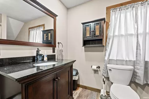 403 E 7th St, Auburn, IN 46706 photo 15