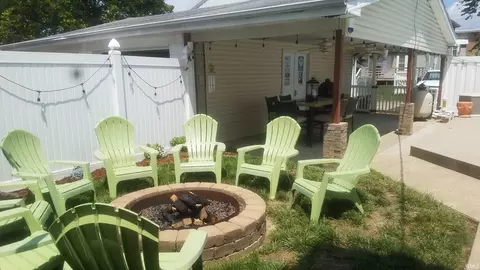 608 E Vantrees St, Washington, IN 47501 photo 3