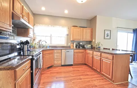 11557 E Wolfe Bridge Dr, Granger, IN 46530 photo 9