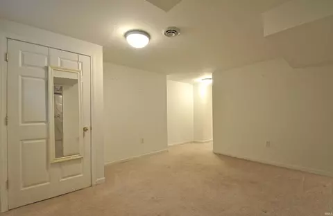 11557 E Wolfe Bridge Dr, Granger, IN 46530 photo 32