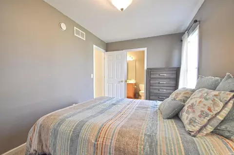 11557 E Wolfe Bridge Dr, Granger, IN 46530 photo 25