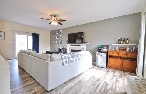 11557 E Wolfe Bridge Dr, Granger, IN 46530 photo 4