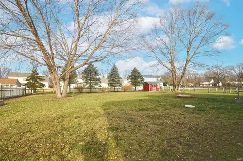 11557 E Wolfe Bridge Dr, Granger, IN 46530 photo 36