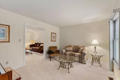 50869 Pine Meadows Ct, Granger, IN 46530 photo 4