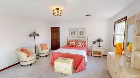 Bedroom - 3265 Foxridge Dr, Jasper, IN 47546 photo 3 of 4
