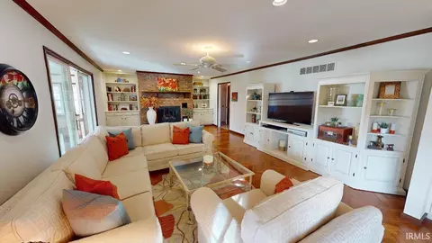 Living - 3265 Foxridge Dr, Jasper, IN 47546 photo 4 of 5