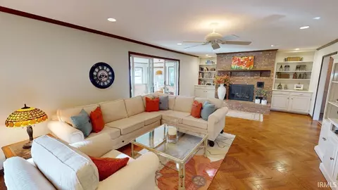 Living - 3265 Foxridge Dr, Jasper, IN 47546 photo 3 of 5
