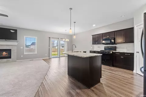 580 Highfields Cv, Fort Wayne, IN 46845 photo 8