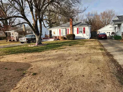 3004 Monroe Ave, Evansville, IN 47714