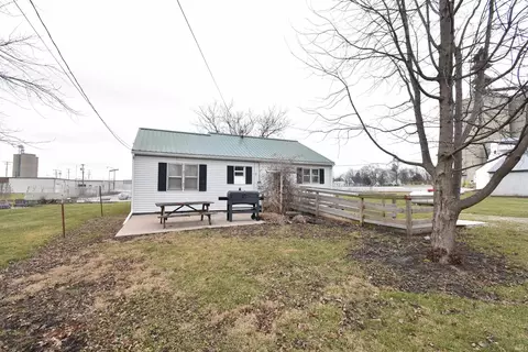 309 S Adeway, Fowler, IN 47944 photo 5