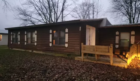 123 E Walnut St, Sweetser, IN 46987 photo 1