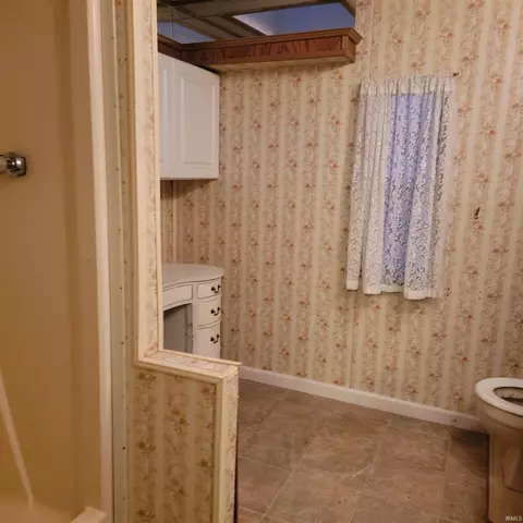 123 E Walnut St, Sweetser, IN 46987 photo 10