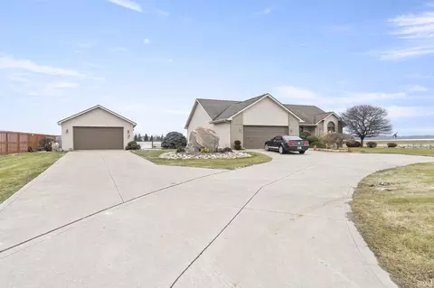2410 County Road 39, Waterloo, IN 46793 photo 2