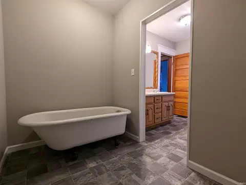 903 E King St, Garrett, IN 46738 photo 36