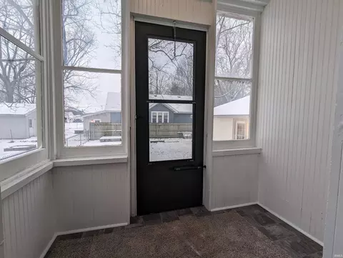 903 E King St, Garrett, IN 46738 photo 4