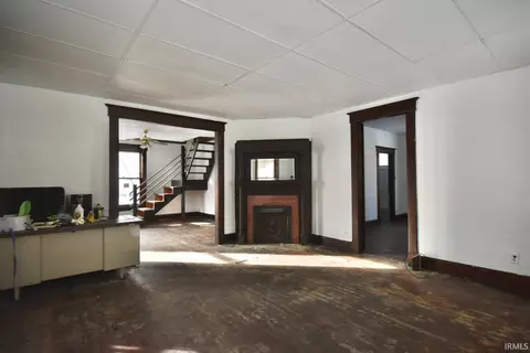 195 N Wine St, Lyons, IN 47443 photo 2