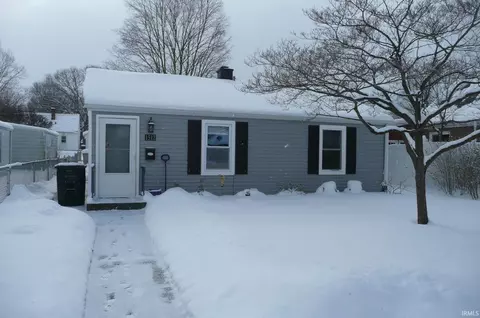 1512 E Fox St, South Bend, IN 46613 photo 1